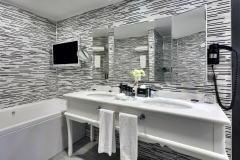 Hotel-Bathroom-1