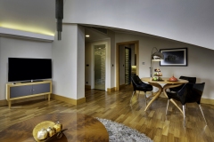 HotelRoom8