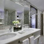 Hotel-Bathroom3
