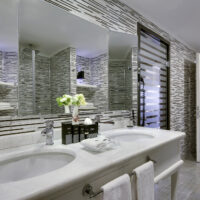 Hotel-Bathroom3
