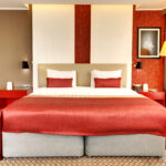 HotelRoom2