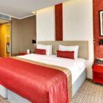 HotelRoom3