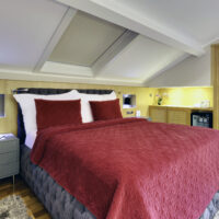 HotelRoom5